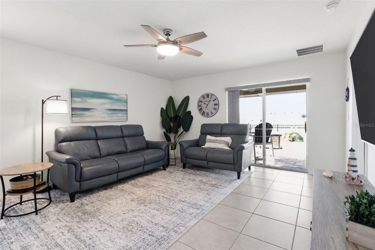 3718 Mannered Gold Avenue, Bradenton, FL 34208 Photo