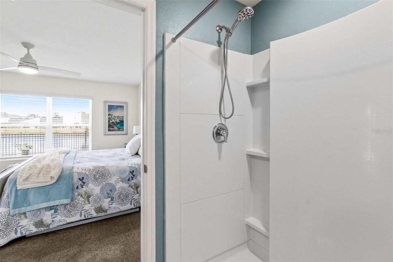 3718 Mannered Gold Avenue, Bradenton, FL 34208 Photo