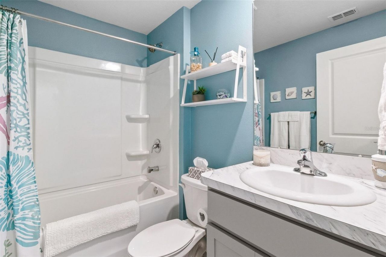 3718 Mannered Gold Avenue, Bradenton, FL 34208 Photo