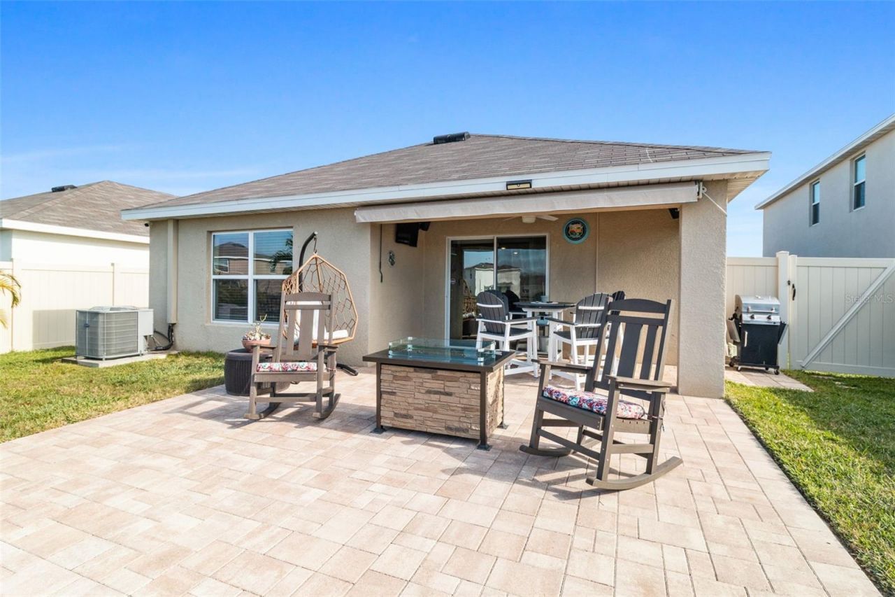 3718 Mannered Gold Avenue, Bradenton, FL 34208 Photo