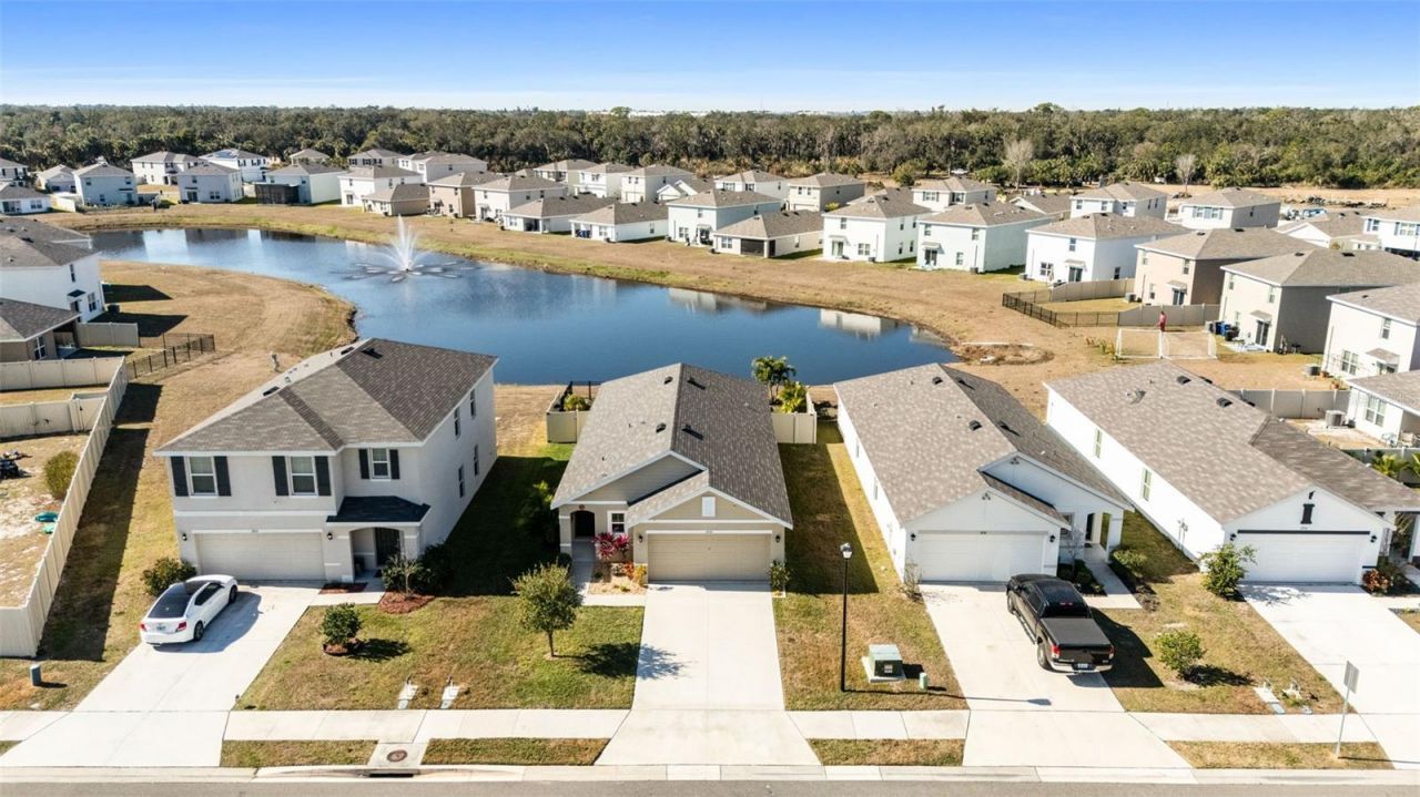 3718 Mannered Gold Avenue, Bradenton, FL 34208 Photo