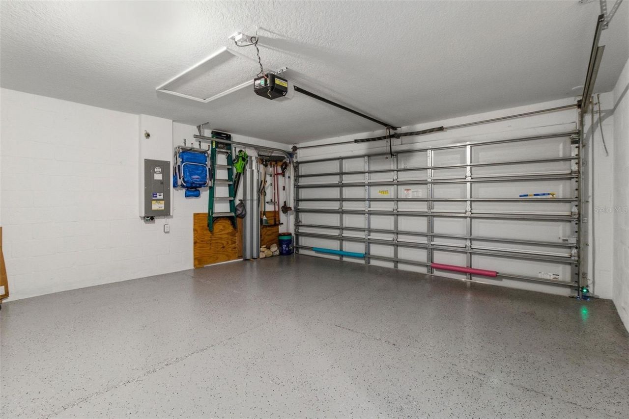 3718 Mannered Gold Avenue, Bradenton, FL 34208 Photo