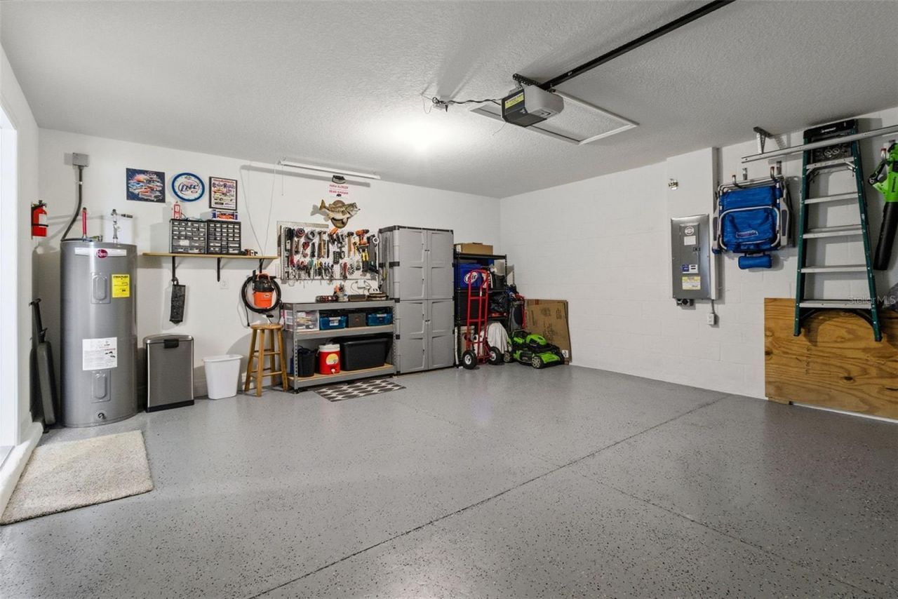 3718 Mannered Gold Avenue, Bradenton, FL 34208 Photo