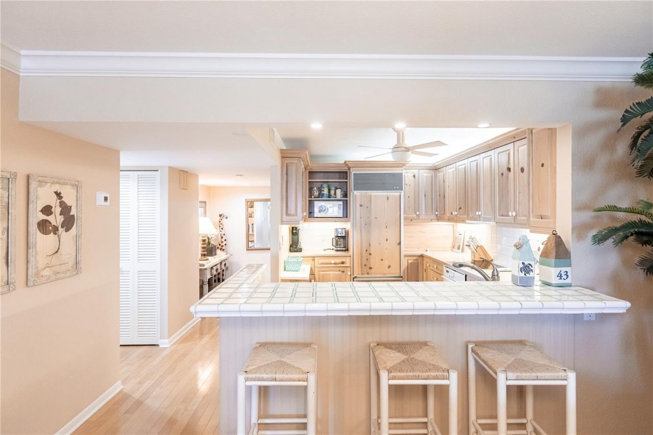 1055 W Peppertree Drive, Unit 703AA, Sarasota, FL 34242 Photo