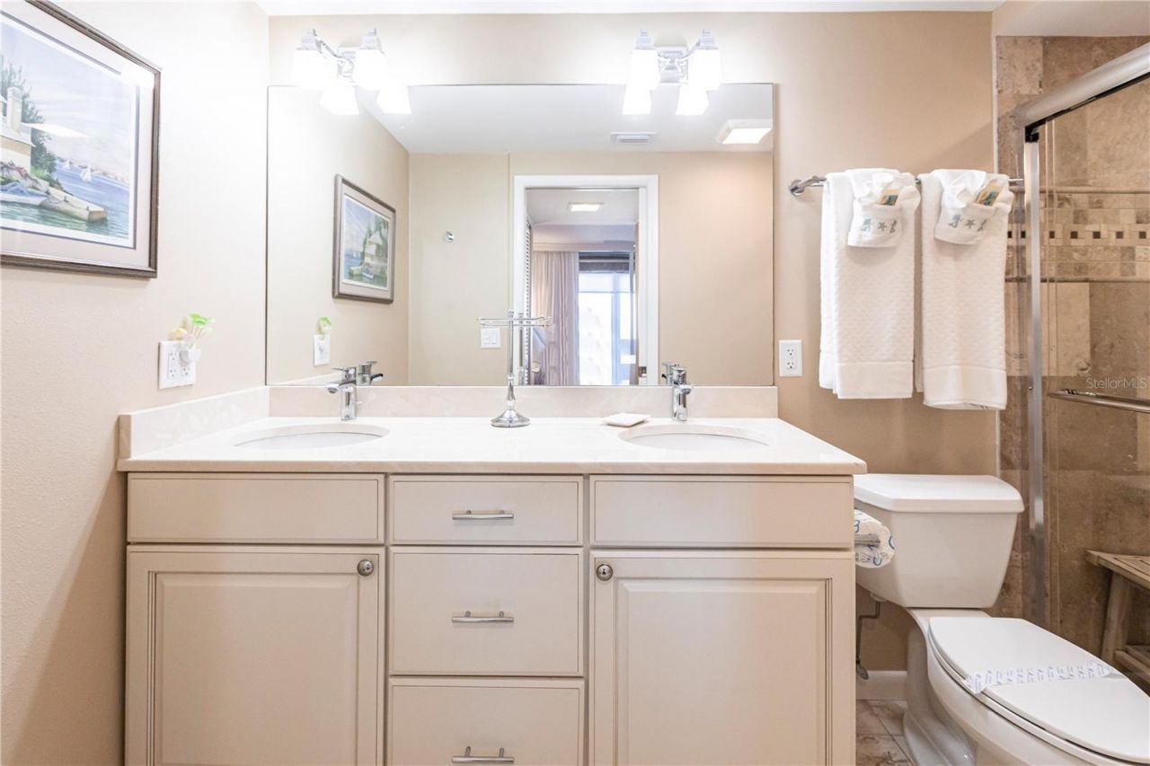 1055 W Peppertree Drive, Unit 703AA, Sarasota, FL 34242 Photo