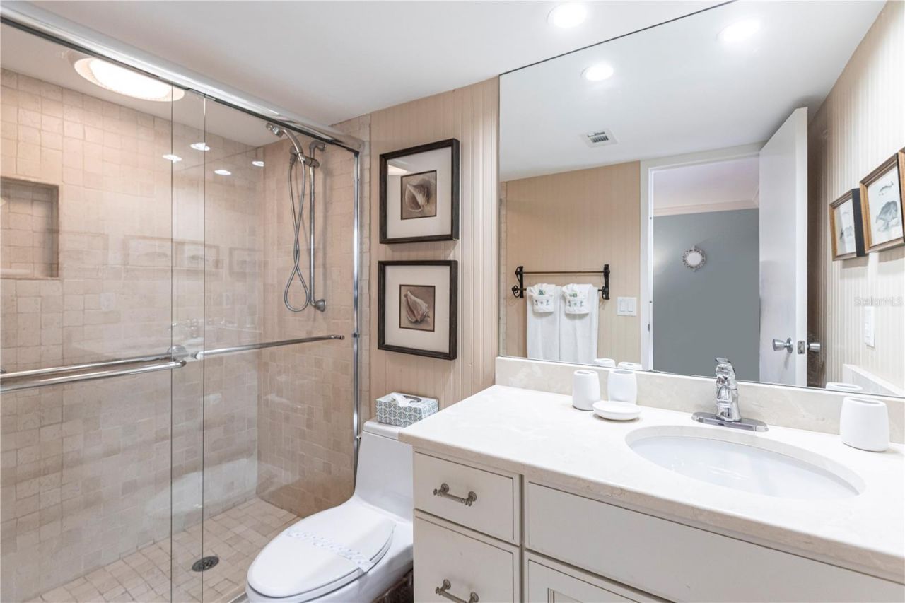 1055 W Peppertree Drive, Unit 703AA, Sarasota, FL 34242 Photo