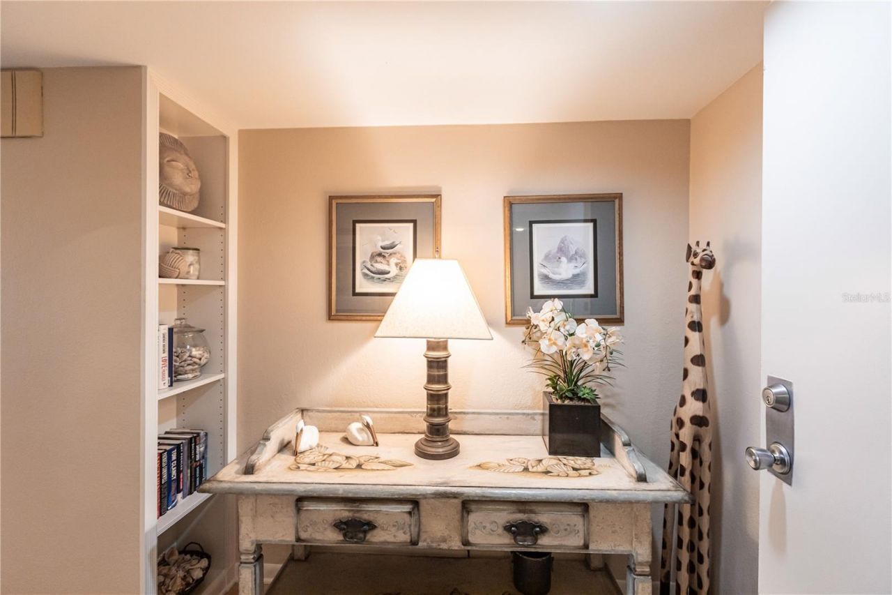 1055 W Peppertree Drive, Unit 703AA, Sarasota, FL 34242 Photo