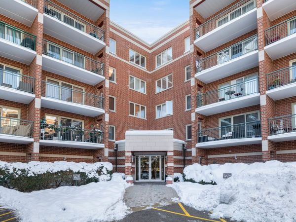 6461 W Warner Avenue, Unit 517, Chicago, IL 60634