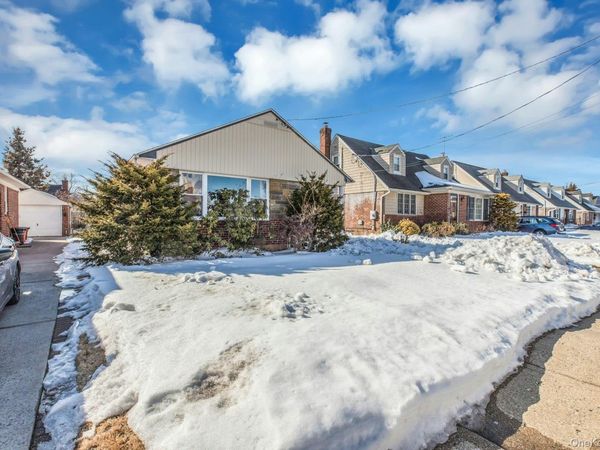 197 Emory Road, Mineola, NY 11501