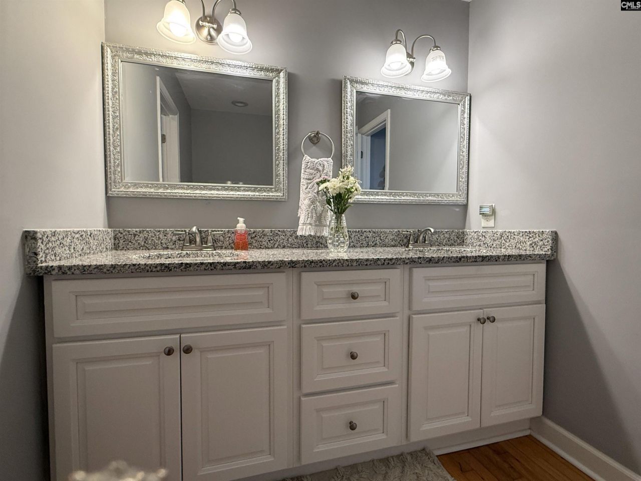 6033 Robinwood Road Photo 27