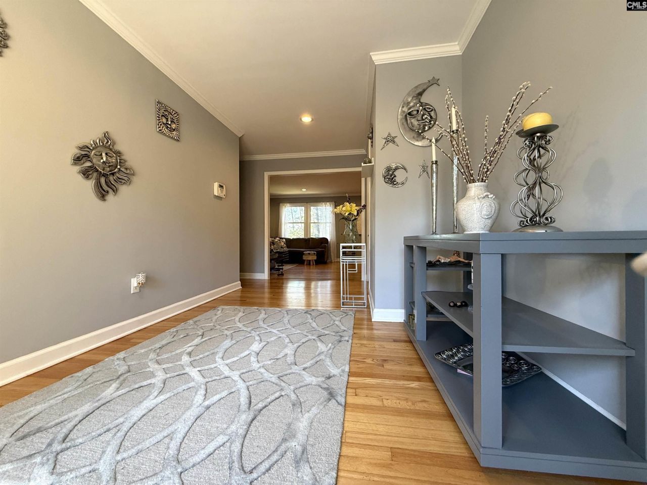 6033 Robinwood Road Photo 7