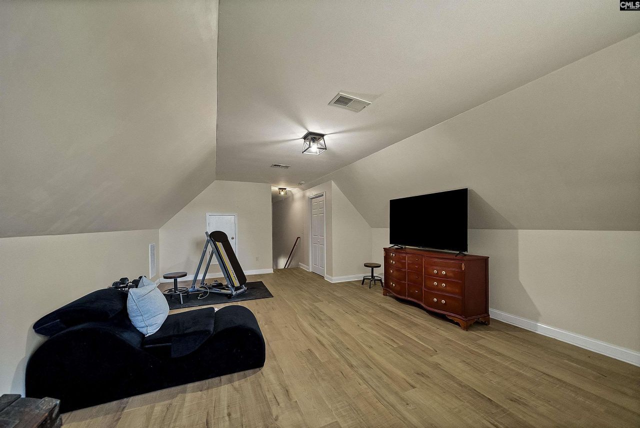 7 Mint Court Photo 33