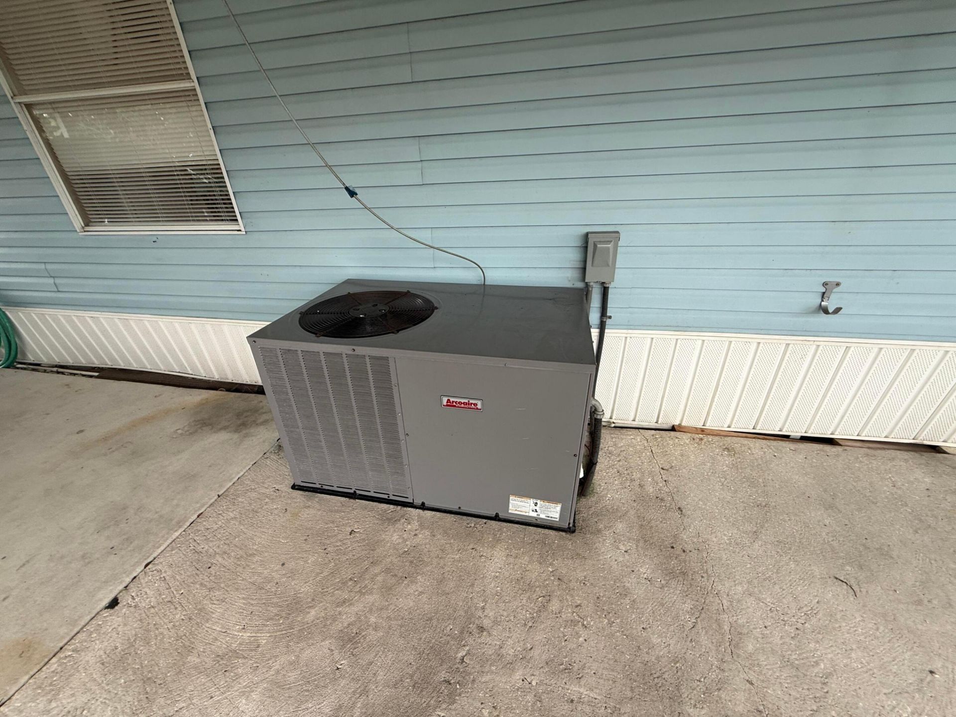 8508 SE Swan Avenue, Hobe Sound, FL 33455 Photo