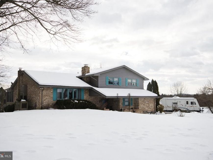 128 Circle Drive, Harrisburg, PA 17112 Main Photo