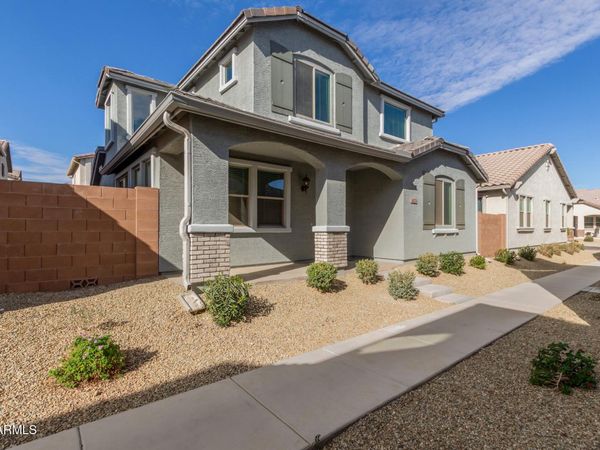 14223 W BRONCO Trail, Surprise, AZ 85387