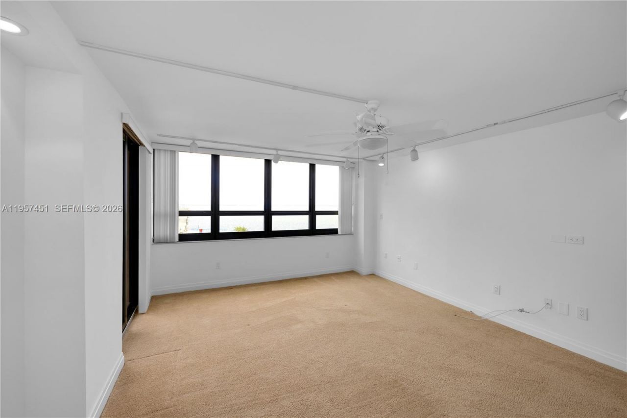 2 Grove Isle Dr, Unit B907, Miami, FL 33133 Photo