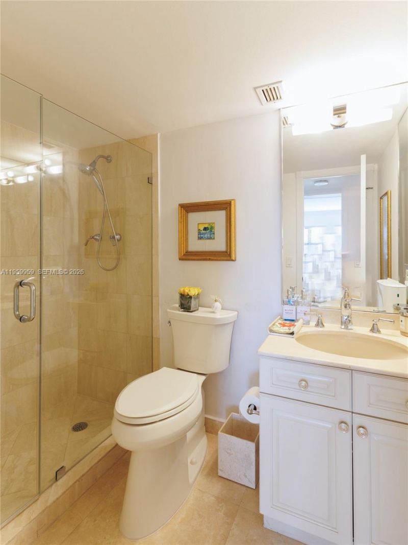 550 Ocean Dr , Unit 8B, Key Biscayne, FL 33149 Photo