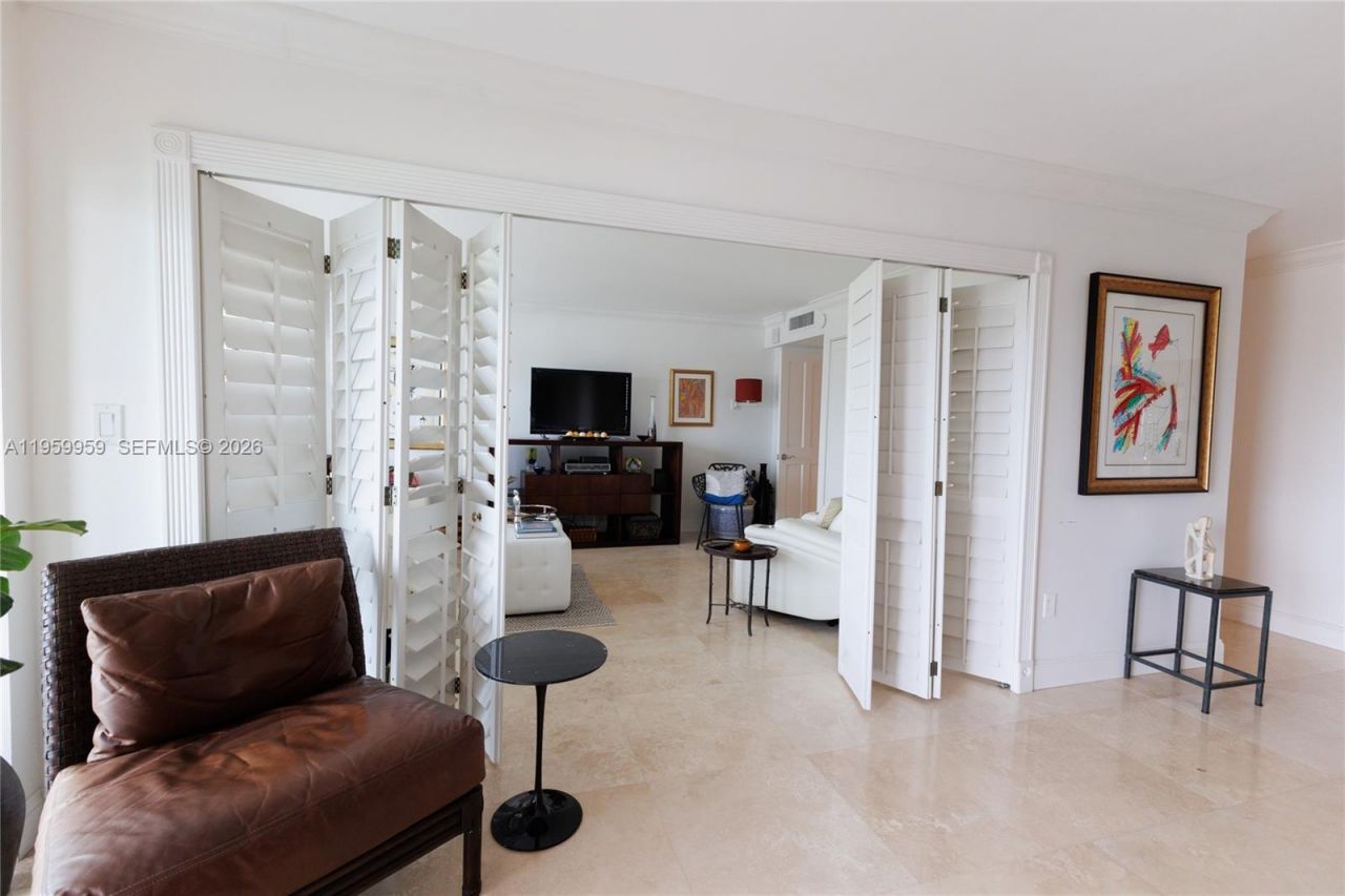 550 Ocean Dr , Unit 8B, Key Biscayne, FL 33149 Photo