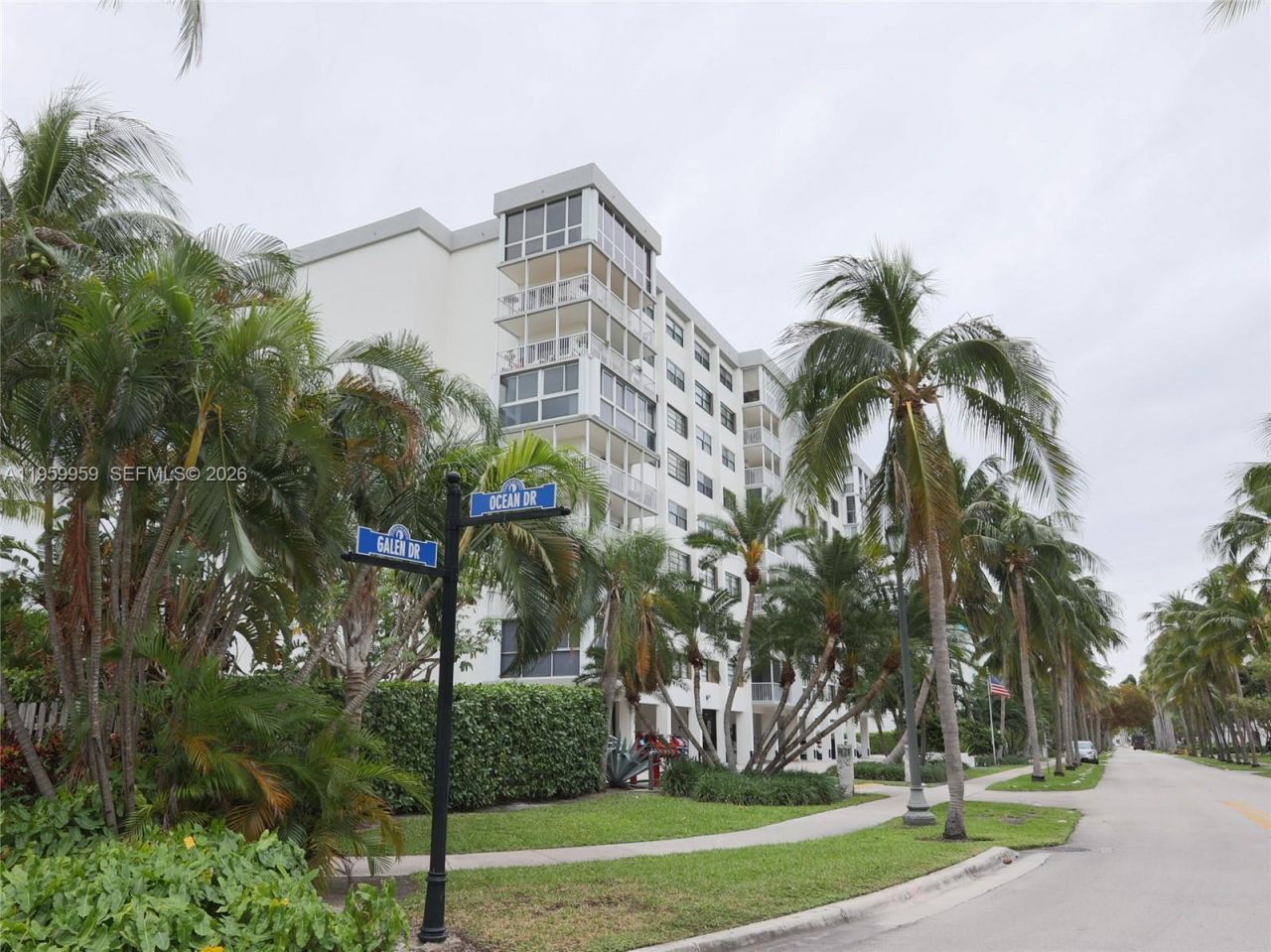 550 Ocean Dr , Unit 8B, Key Biscayne, FL 33149 Photo