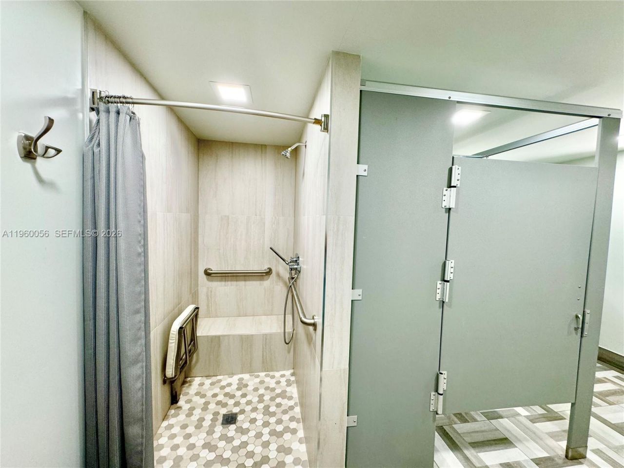 230 174th St, Unit 507, Sunny Isles Beach, FL 33160 Photo