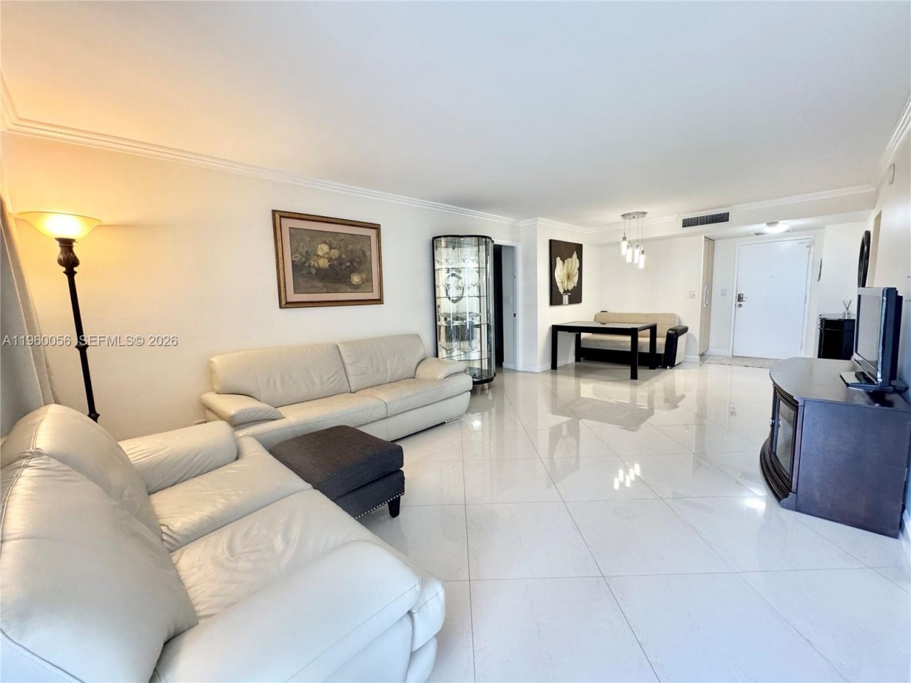 230 174th St, Unit 507, Sunny Isles Beach, FL 33160 Photo