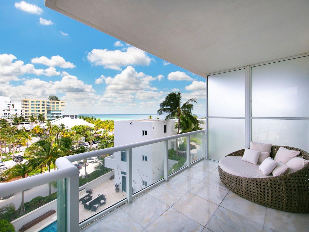 50 S Pointe Dr , Unit 707, Miami Beach, FL 33139 Photo