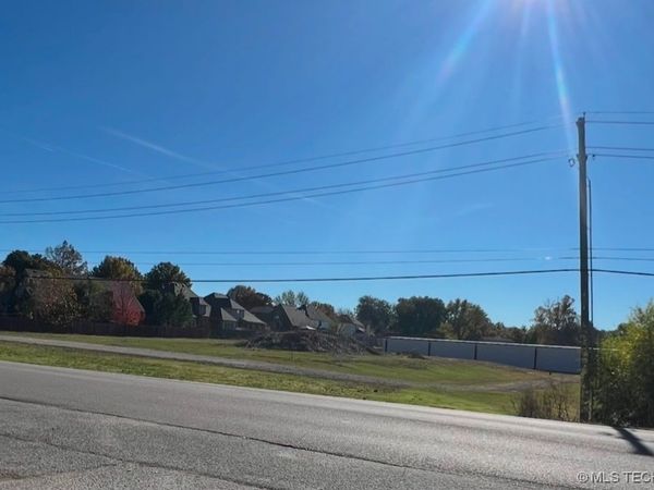 425 W Tucson Street S, Broken Arrow, OK 74011