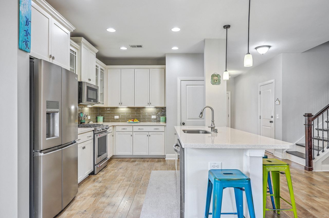 1031 Banker Court Photo 17