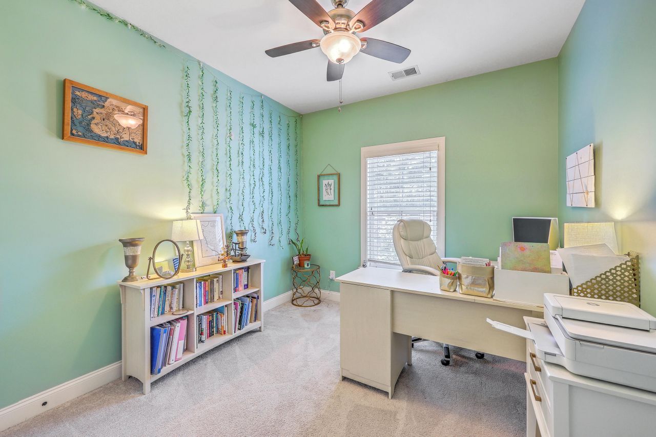 1031 Banker Court Photo 20