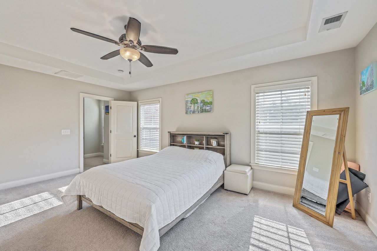 1031 Banker Court Photo 26