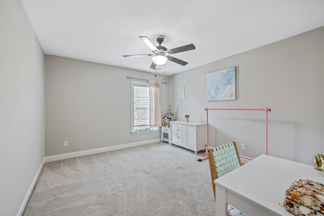 1031 Banker Court Photo 31