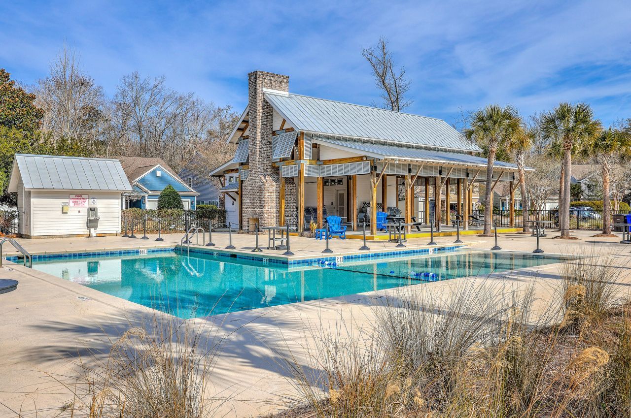 1031 Banker Court Photo 42