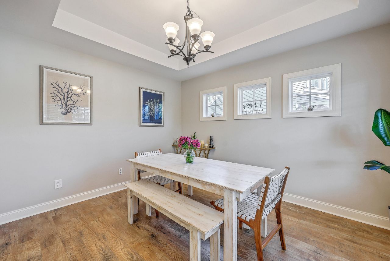 1031 Banker Court Photo 9