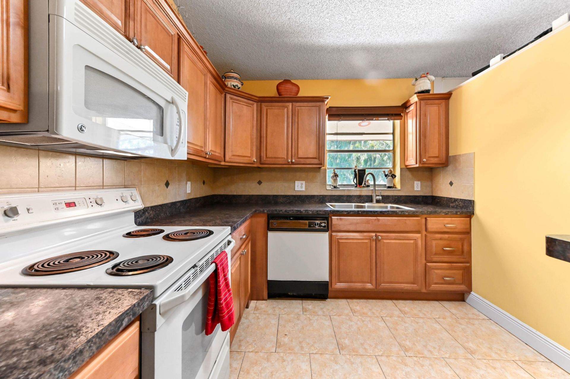 6257 NW 1st Street, Margate, FL 33063 Photo