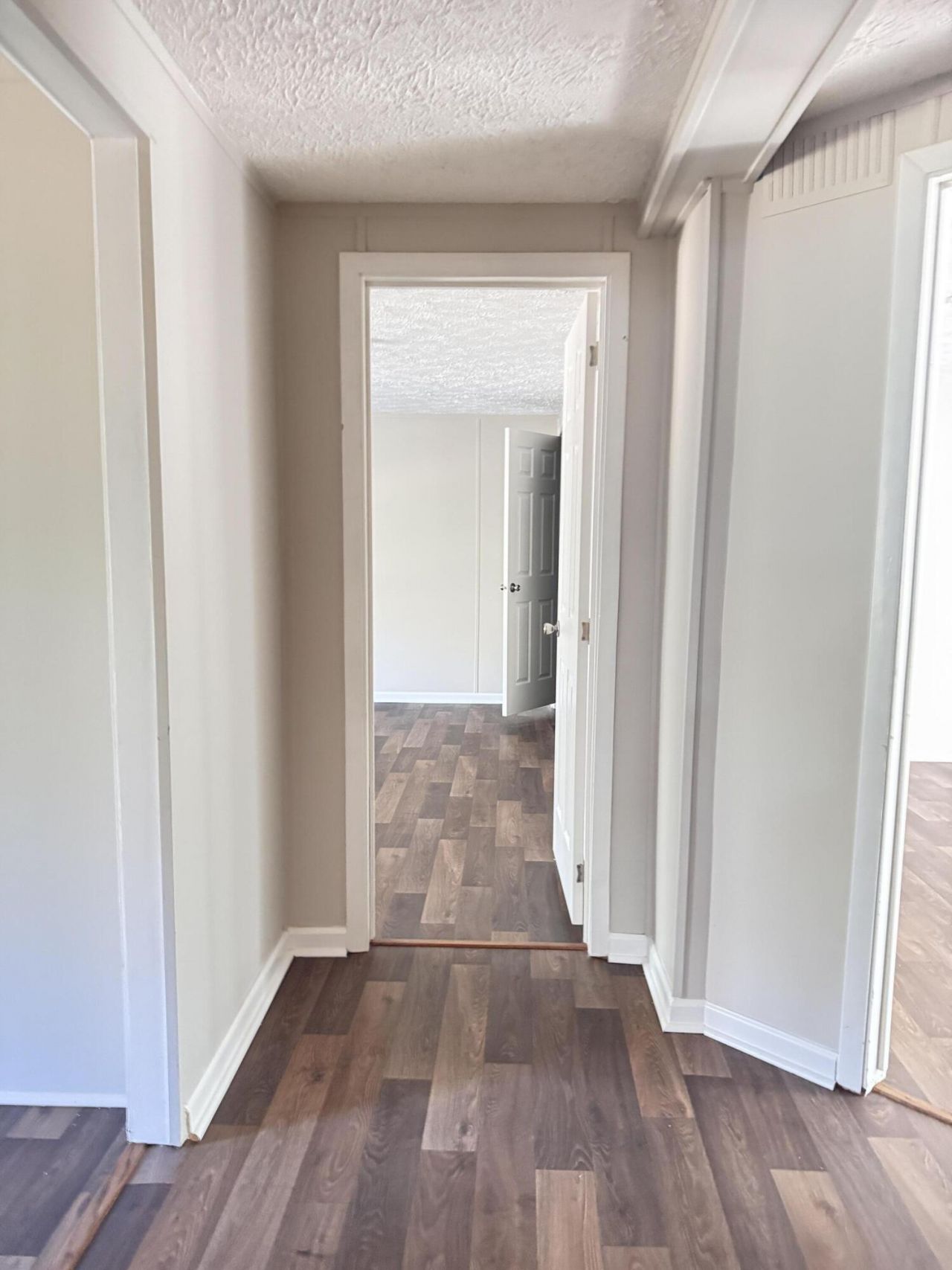 977 Macon Lane Photo 10