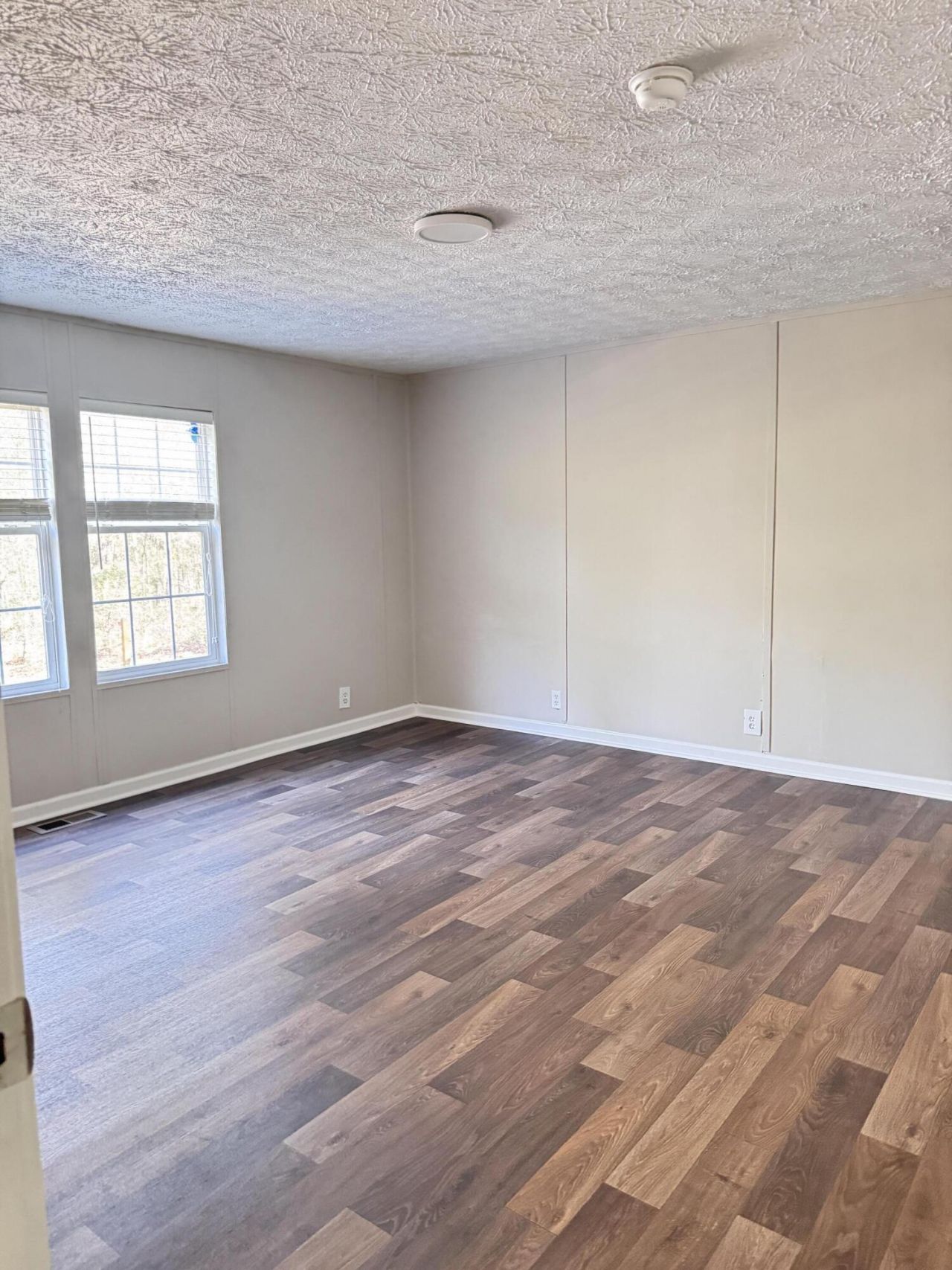 977 Macon Lane Photo 11