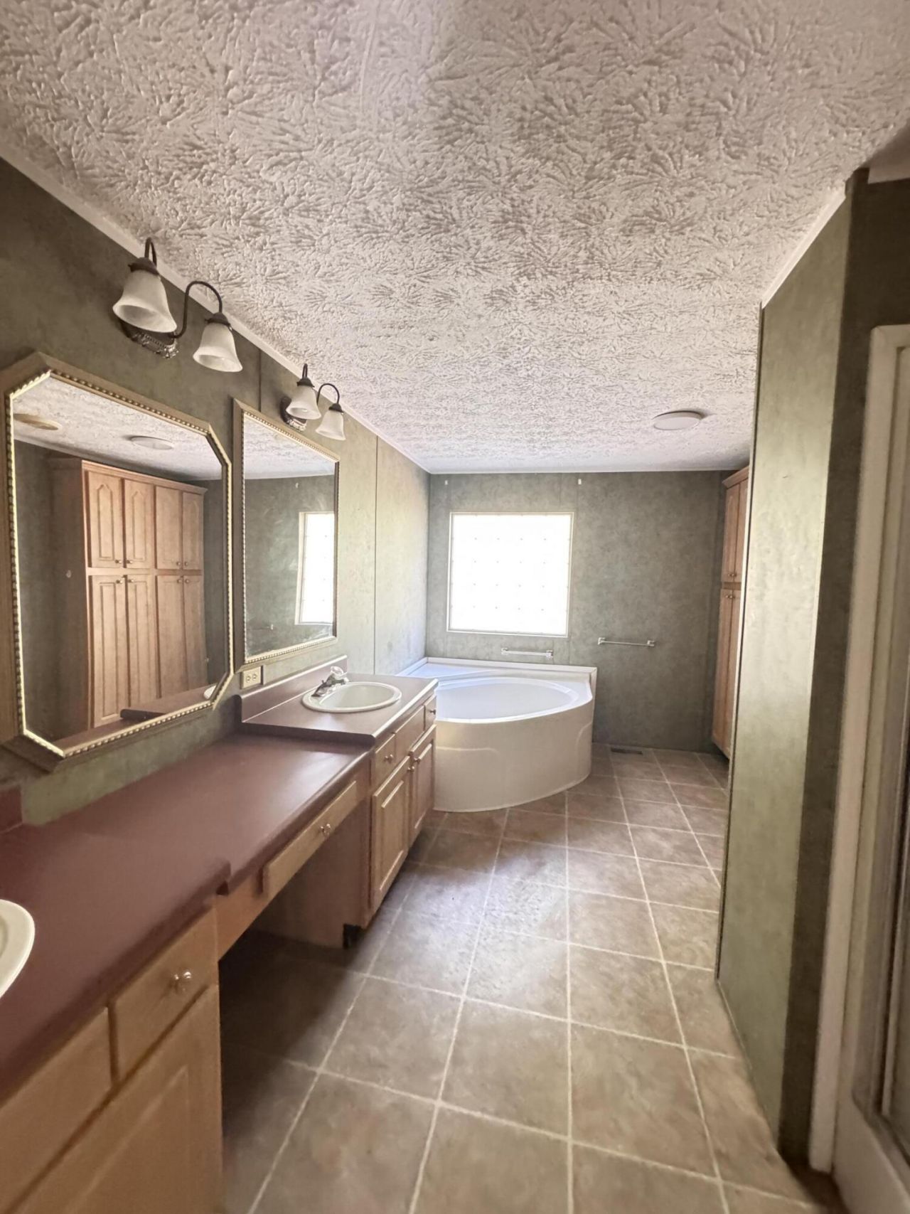 977 Macon Lane Photo 24