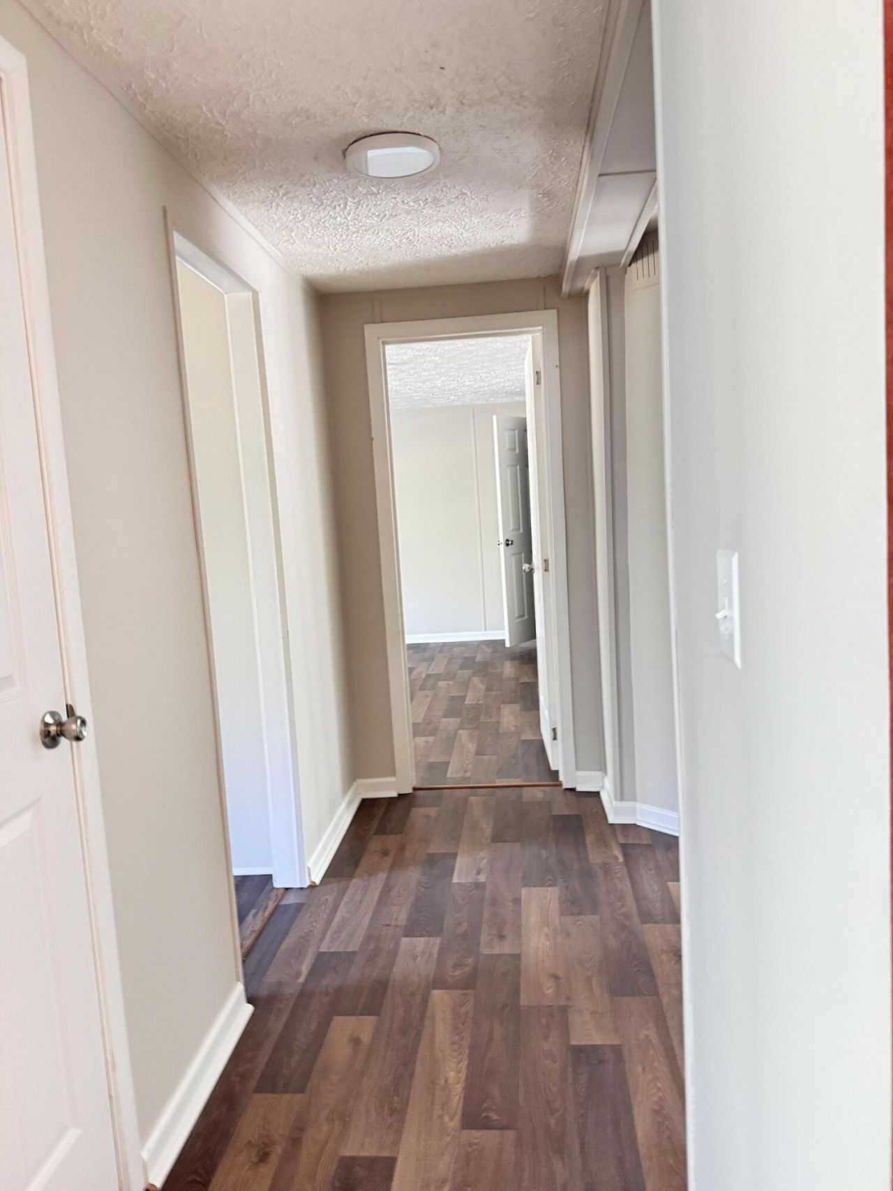 977 Macon Lane Photo 9