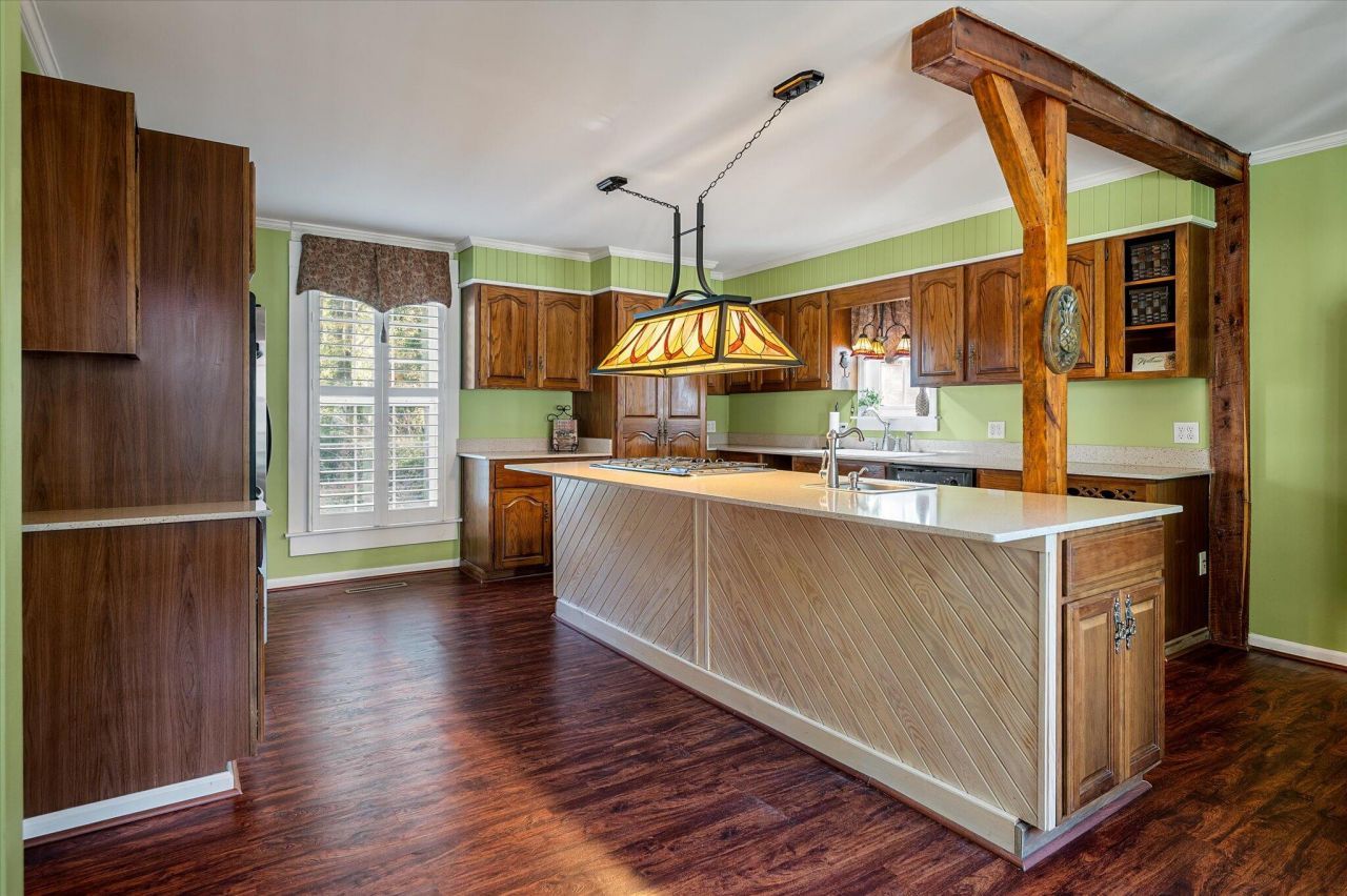 1303 Wichman Street Photo 19