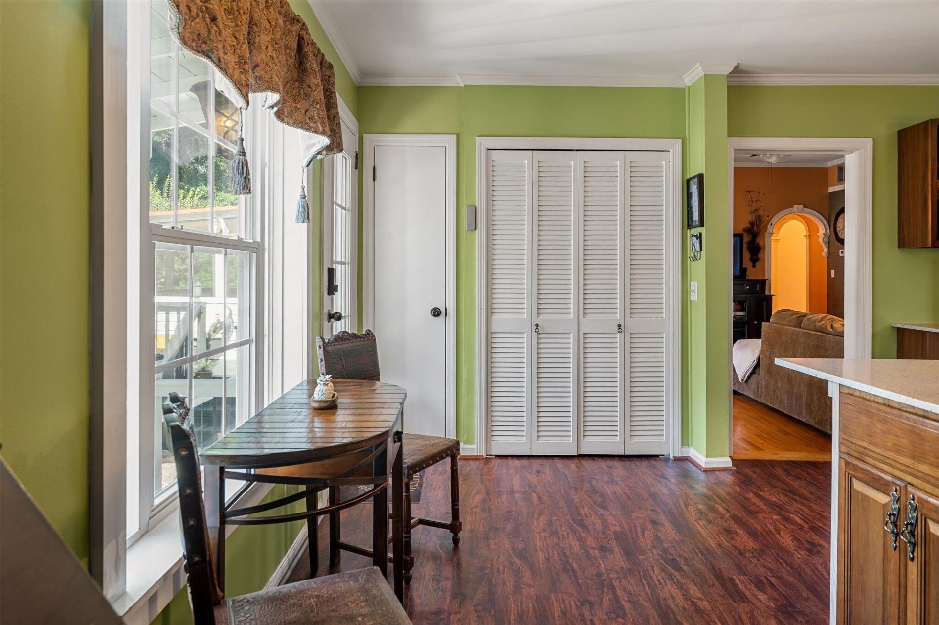 1303 Wichman Street Photo 21