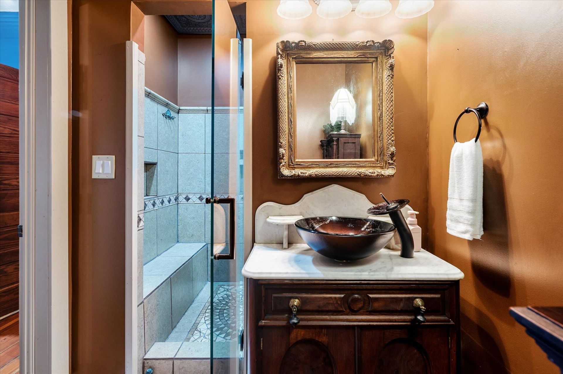 1303 Wichman Street Photo 29