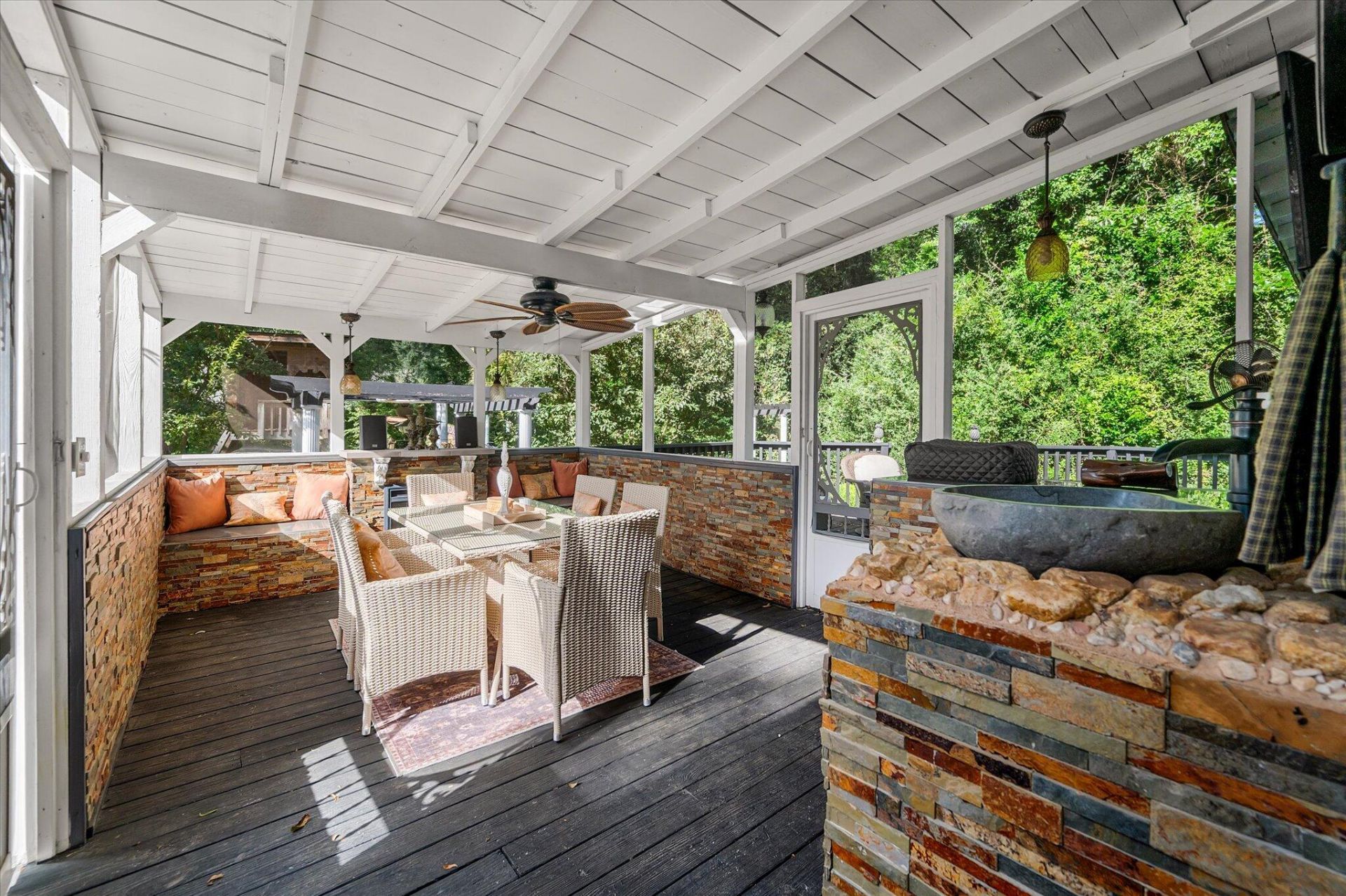 1303 Wichman Street Photo 31