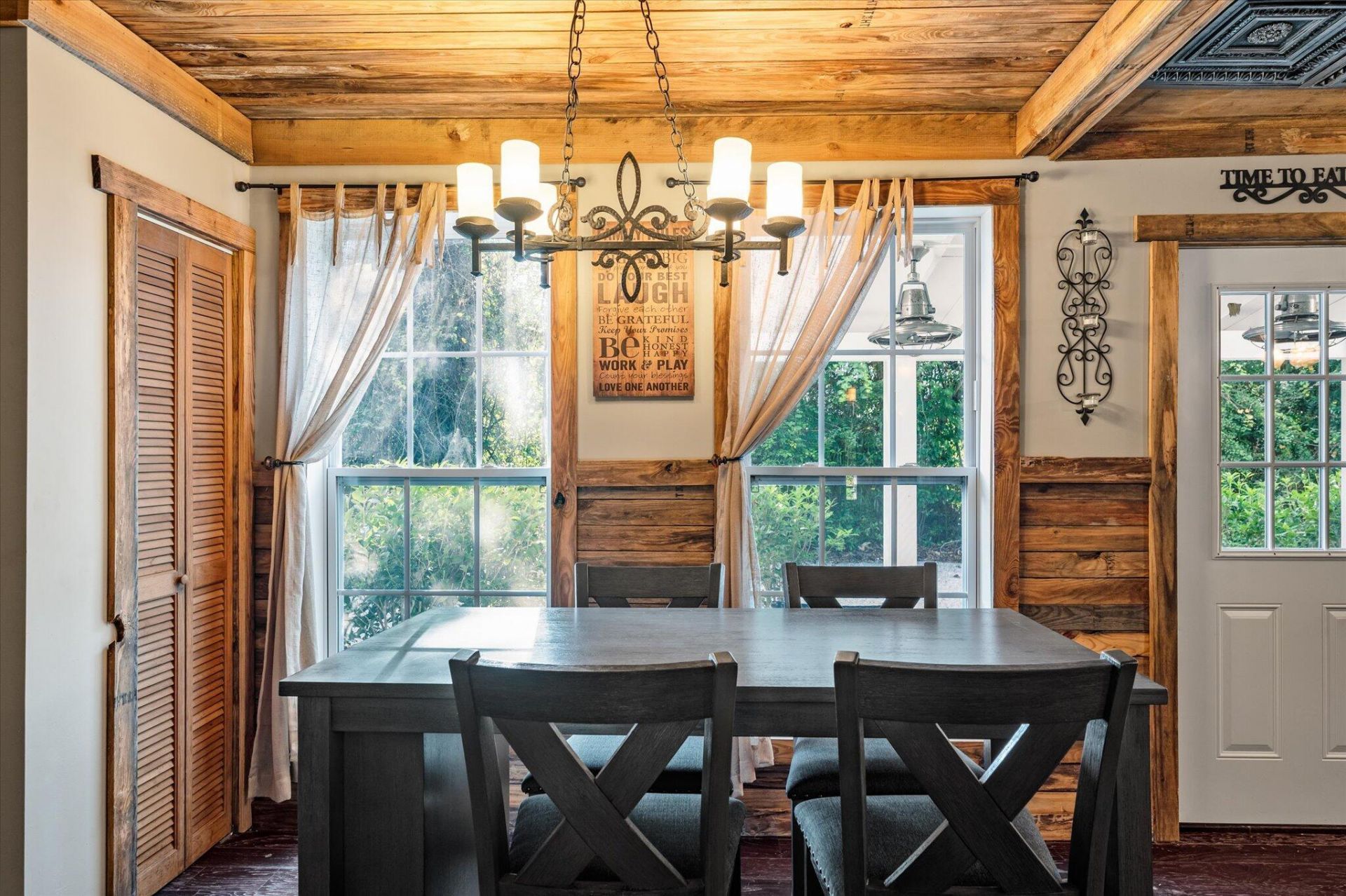 1303 Wichman Street Photo 48