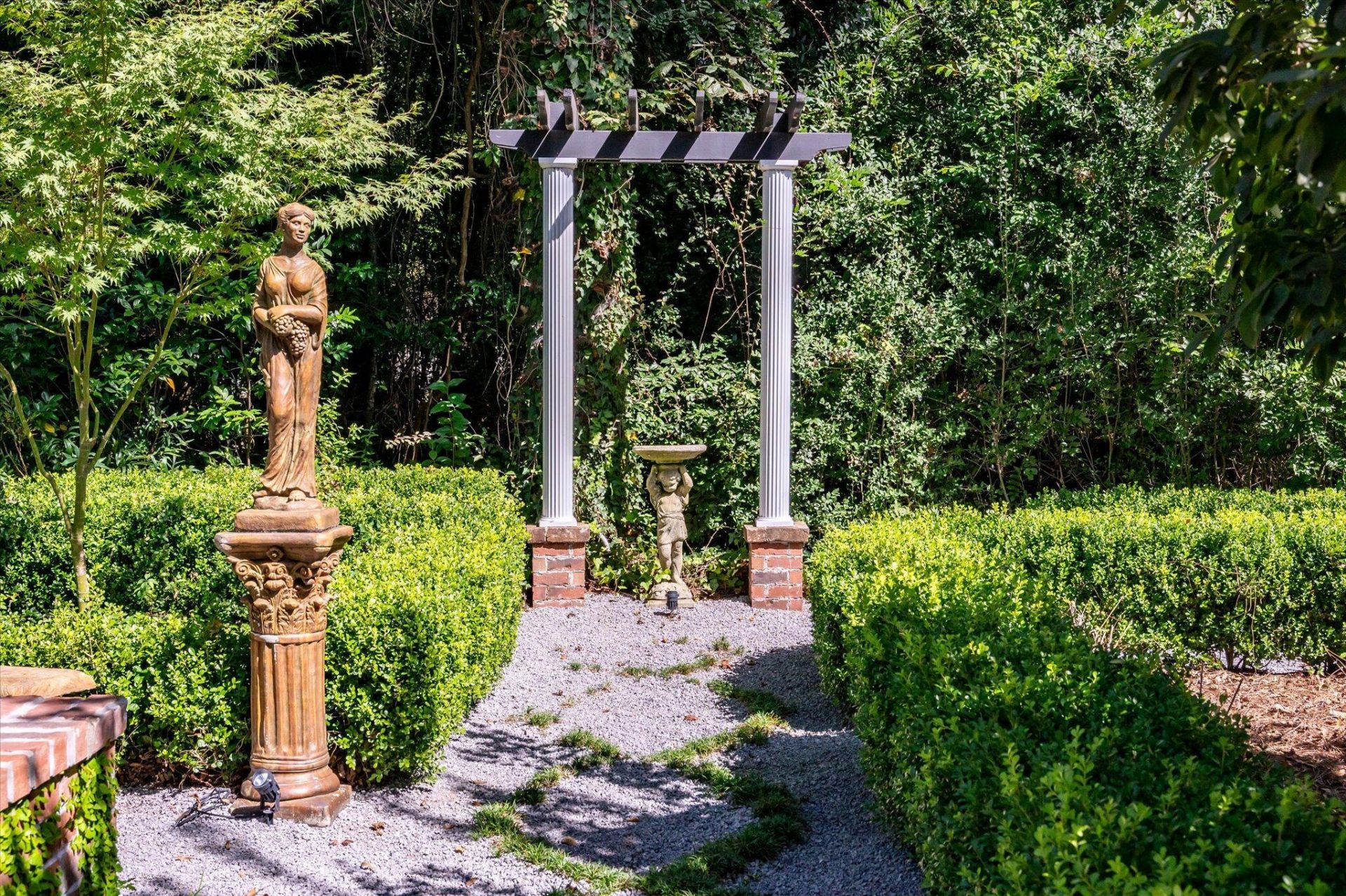 1303 Wichman Street Photo 56