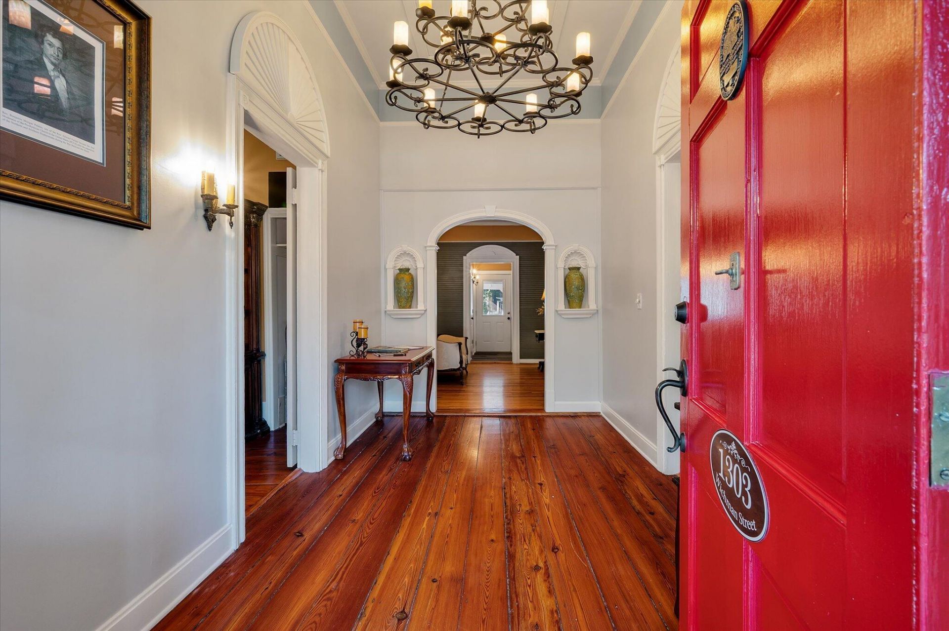 1303 Wichman Street Photo 6