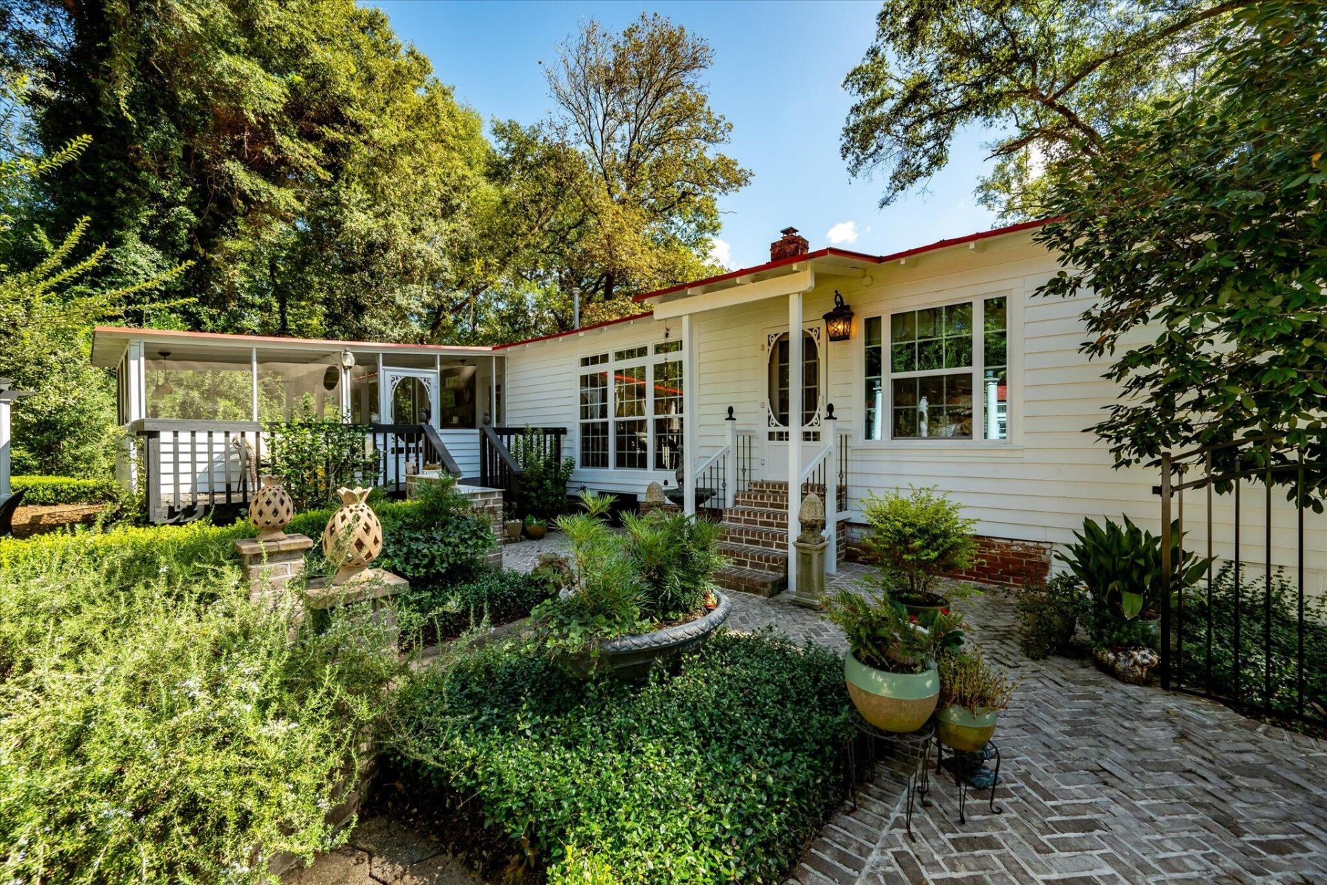 1303 Wichman Street Photo 60