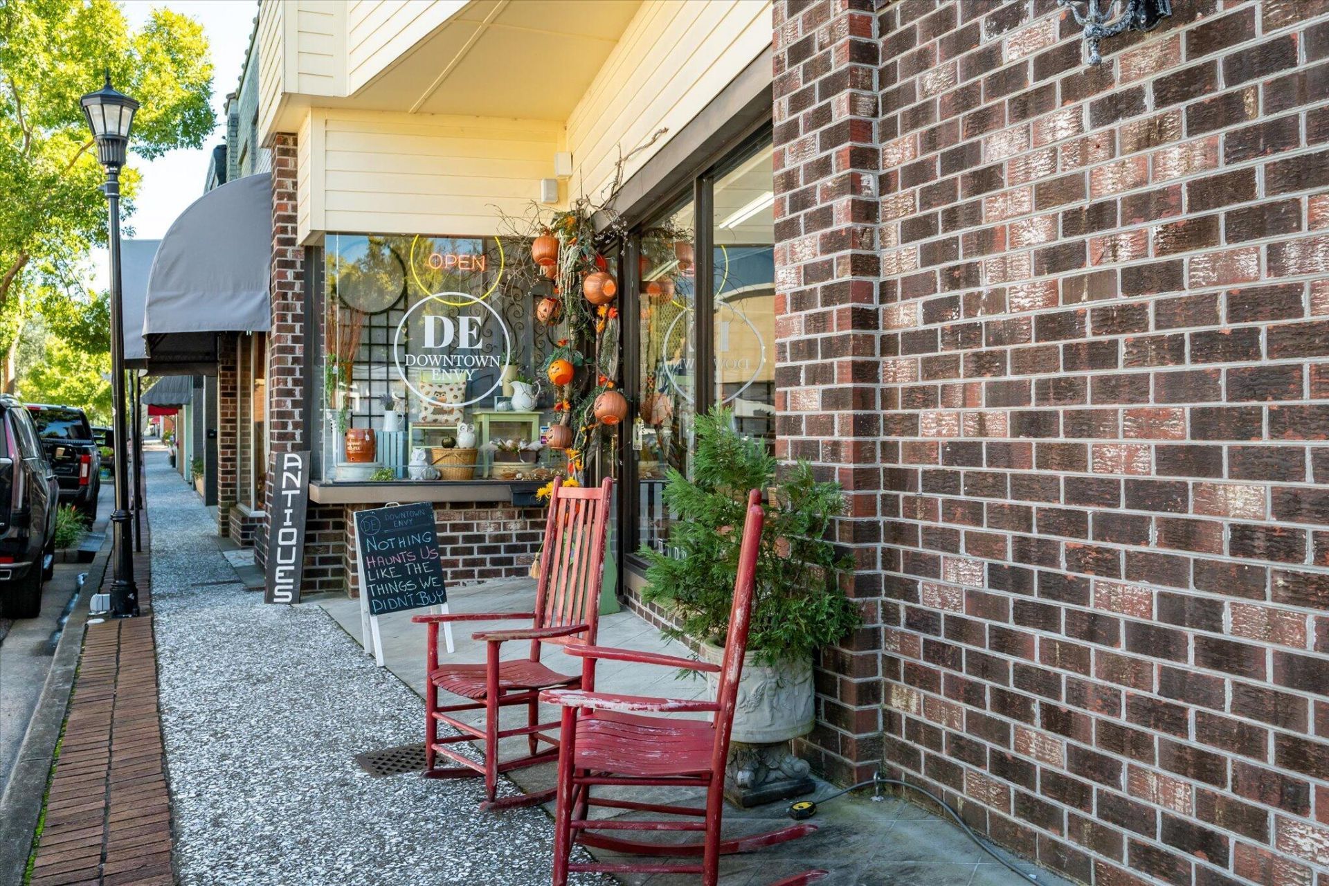 1303 Wichman Street Photo 76