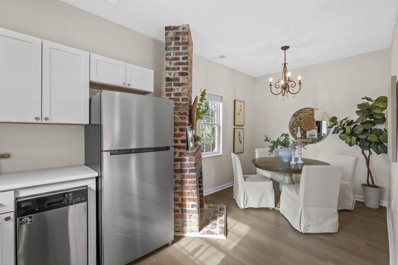 16 B Strawberry Lane Photo 10