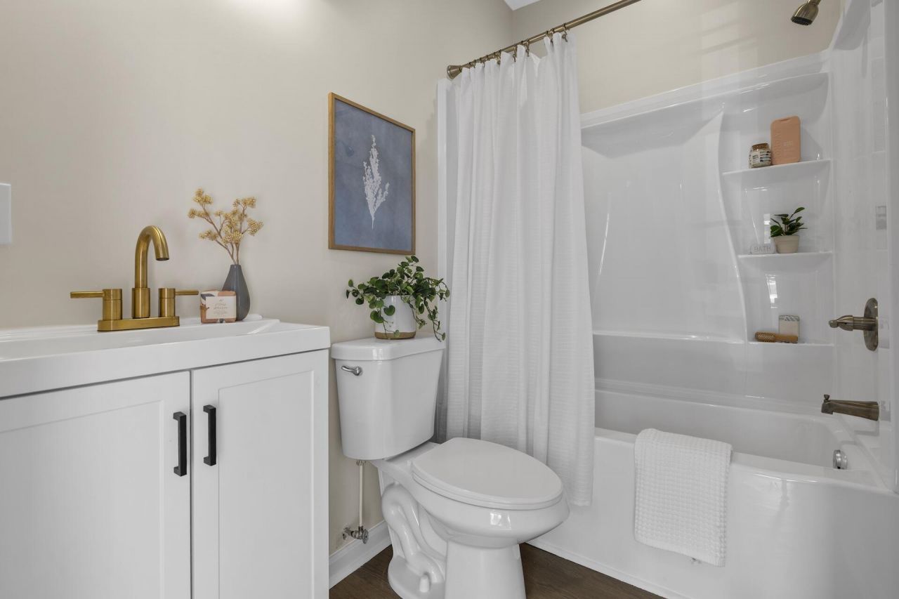 16 B Strawberry Lane Photo 13