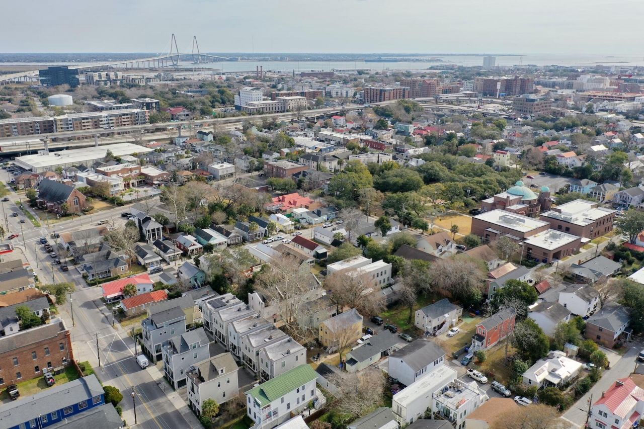 16 B Strawberry Lane Photo 19